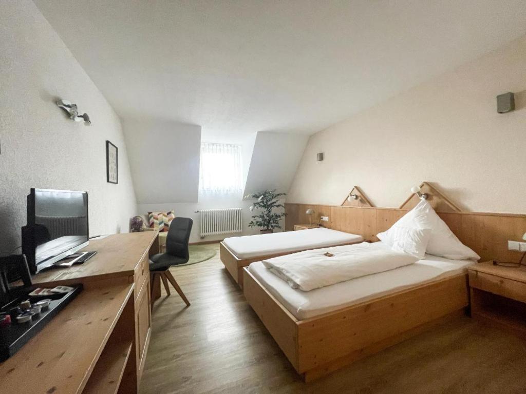 Landhotel Waldheim Pliezhausen Bagian luar foto